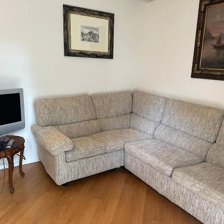 Anro Apartment